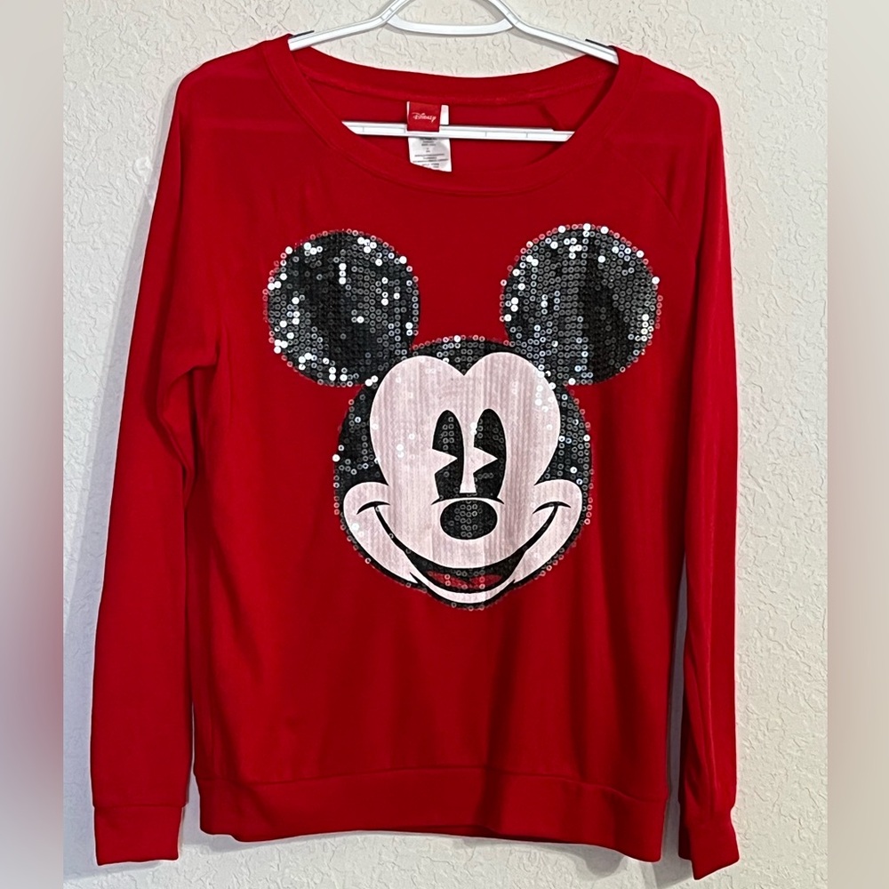 Disney Women’s Red Mickey Mouse Long Sleeve Sequin Top Size M Soft Sparkly Glam